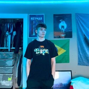 Men’s Bape T-shirt.